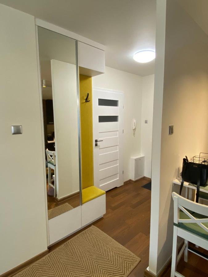 Apartament Piwna Lägenhet Krasków Exteriör bild