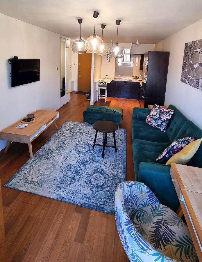 Apartament Piwna Lägenhet Krasków Exteriör bild